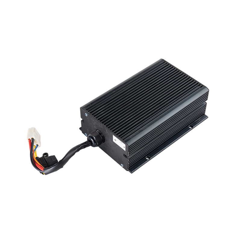 Módulo reductor de voltaje CC-CC para vehículo con montacargas de entrada ancha, resistente al polvo, IP65, resistente al polvo y al aceite, de alta eficiencia